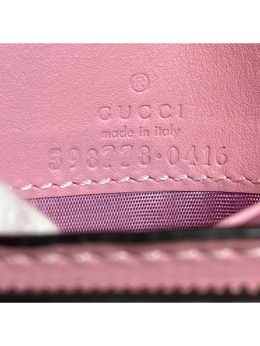 Gucci Strawberry GG Supreme Bifold Wallet Leather - Picture 4 of 9